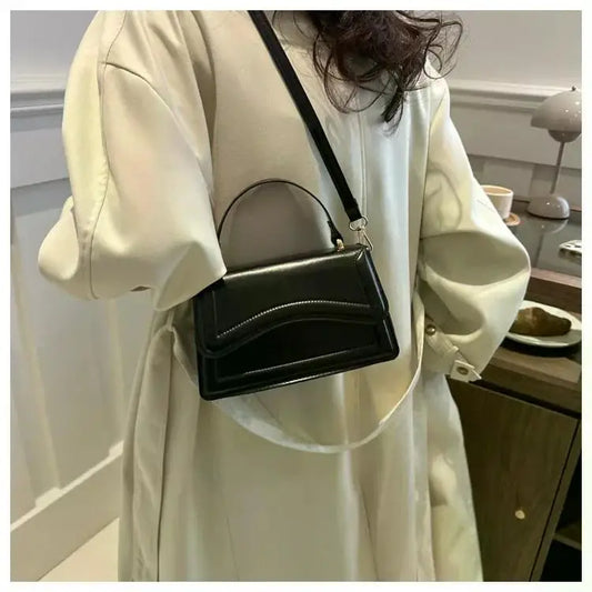 Bolsa Feminina Transversal Viena Noir