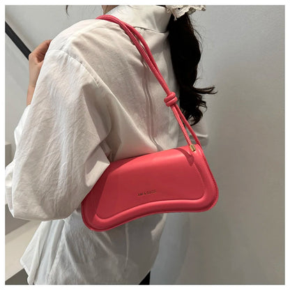 Bolsa Feminina Tiracolo Baguete Feminina Preta Minimalista com Alça de Nó Dupla