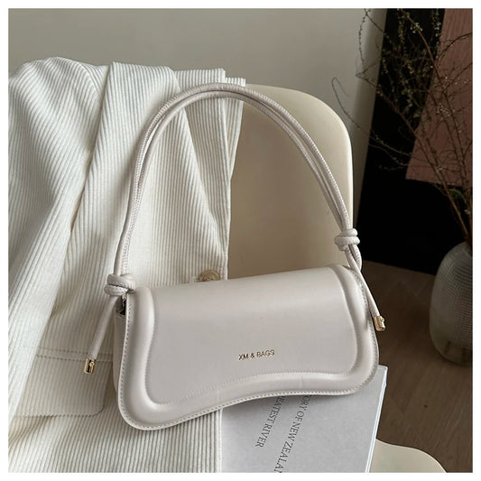 Bolsa Feminina Tiracolo Baguete Feminina Preta Modelo Knot Elegance