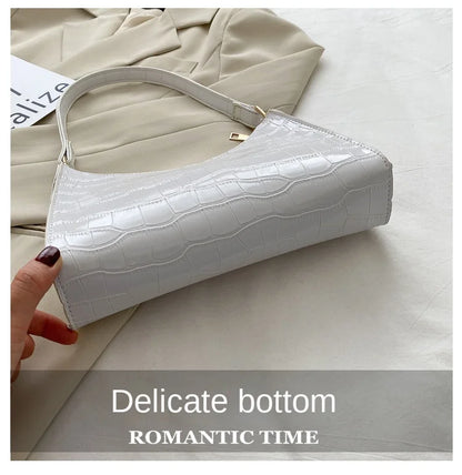 Bolsa Feminina Tiracolo Croco Gloss Black