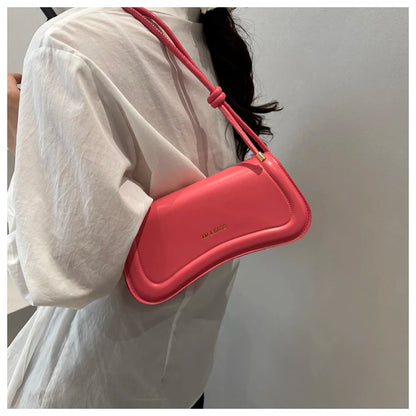 Bolsa Feminina Tiracolo Baguete Feminina Preta Minimalista com Alça de Nó Dupla