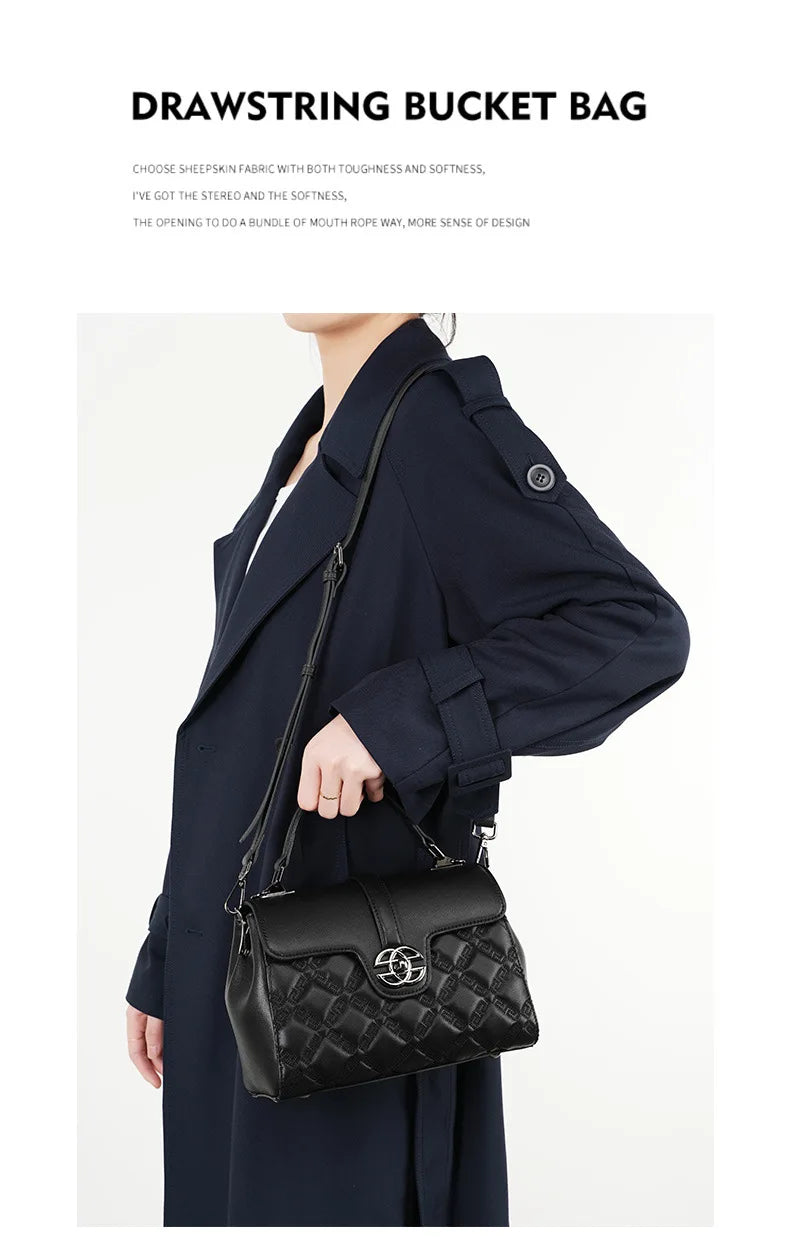 Bolsa Feminina Transversal Mocca Deluxe – Estruturada em Matelassê