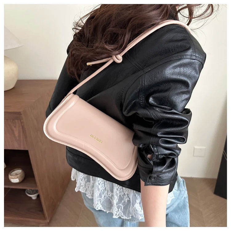 Bolsa Feminina Tiracolo Baguete Feminina Preta Minimalista com Alça de Nó Dupla