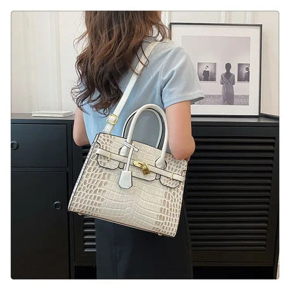 Bolsa Feminina Tote Modelo Queen Croco White – Edição Limitada