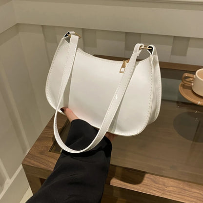 Bolsa Feminina Tiracolo Baguete Feminina de Ombro em Verniz