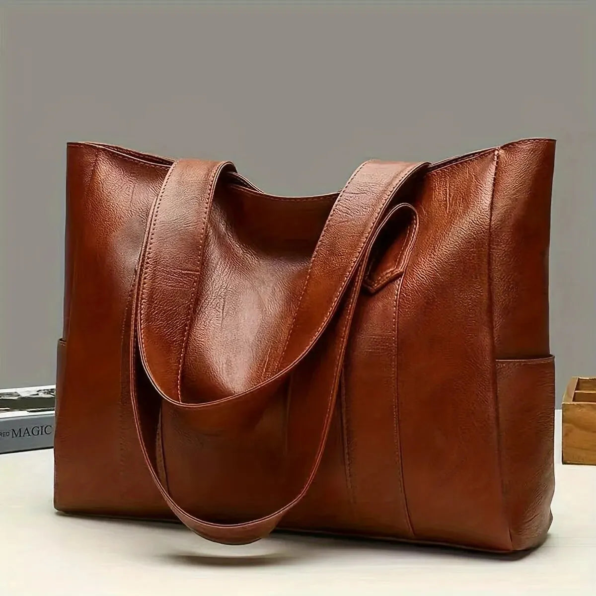 Bolsa Feminina de Couro Modelo Box Mocha – Alça Sporty Chic