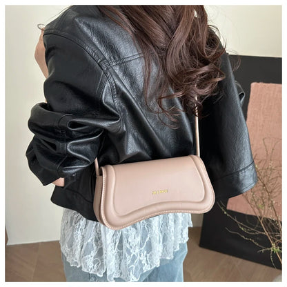 Bolsa Feminina Tiracolo Baguete Feminina Preta Minimalista com Alça de Nó Dupla