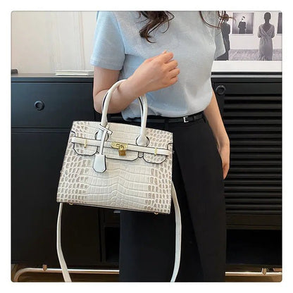 Bolsa Feminina Tote Modelo Queen Croco - Loja Glamurize LTDA