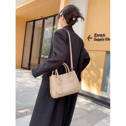 Bolsa Feminina Média Estruturada com 3 Divisórias e Alça Transversal Modelo Lorraine