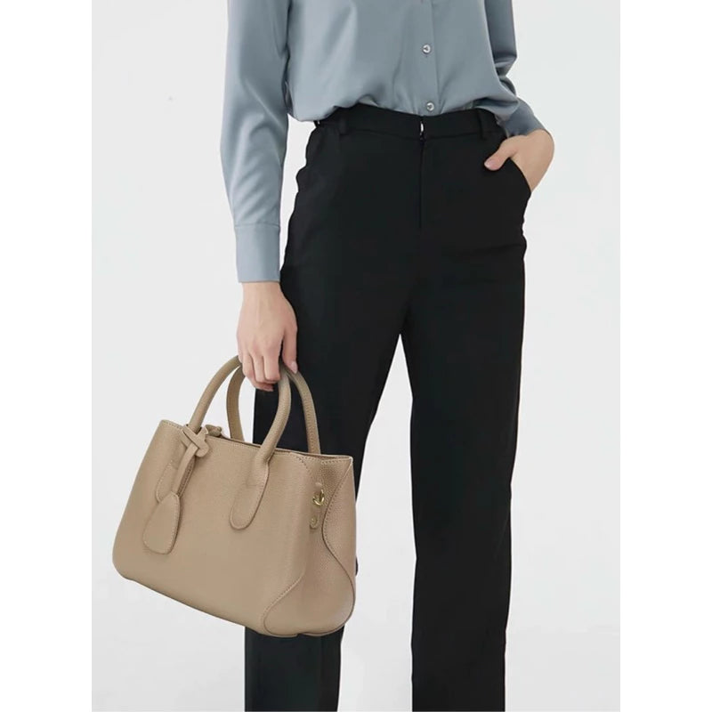Bolsa Feminina Média Estruturada com 3 Divisórias e Alça Transversal Modelo Lorraine